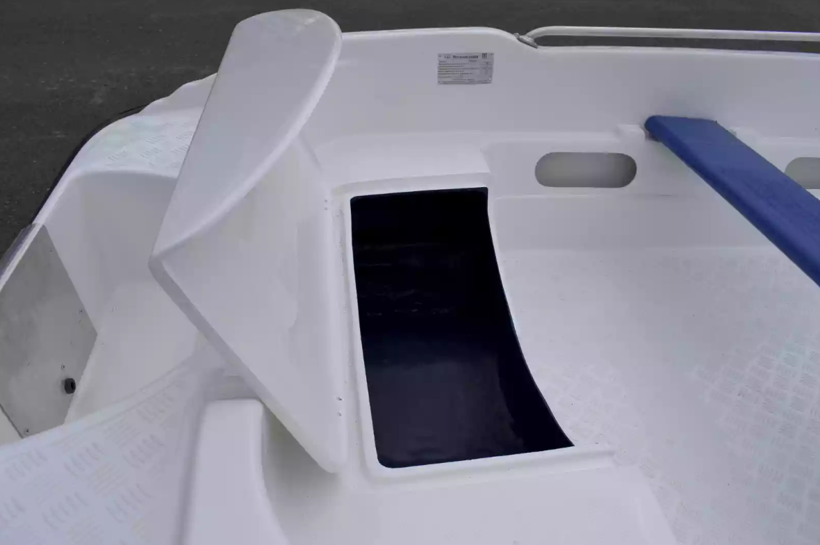 Стеклопластиковая лодка Пингвин New (тримаран) в Орехово-Зуево