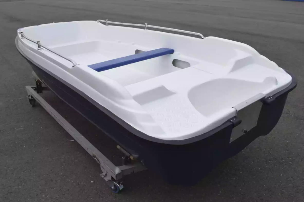 Стеклопластиковая лодка Пингвин New (тримаран) в Орехово-Зуево