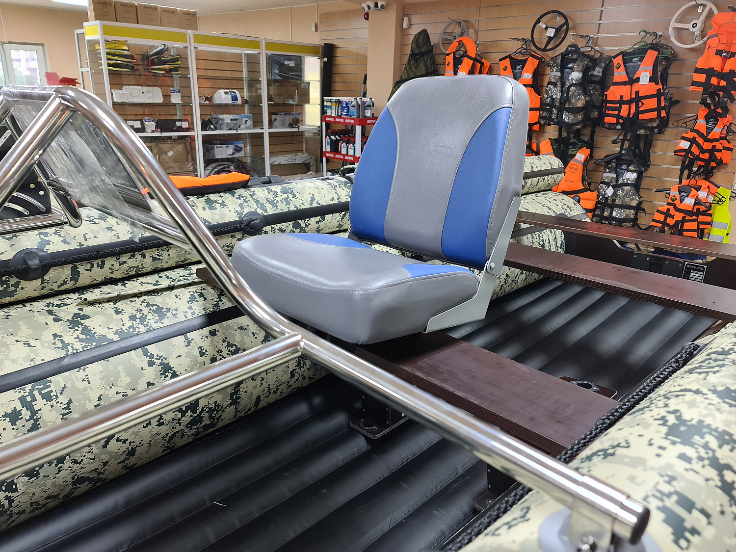 КРЕСЛО МЯГКОЕ РАСКЛАДНОЕ С ПОВОРОТНЫМ МЕХАНИЗМОМ ДЛЯ ЛОДОК в Орехово-Зуево