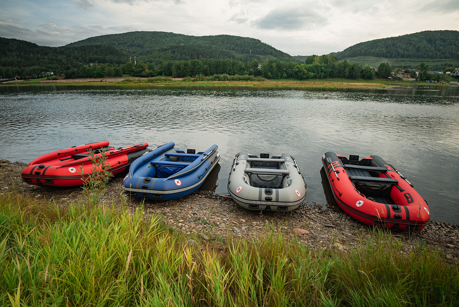 Лодка MISHIMO RIVER FJET PRO 430  под водомет в Орехово-Зуево