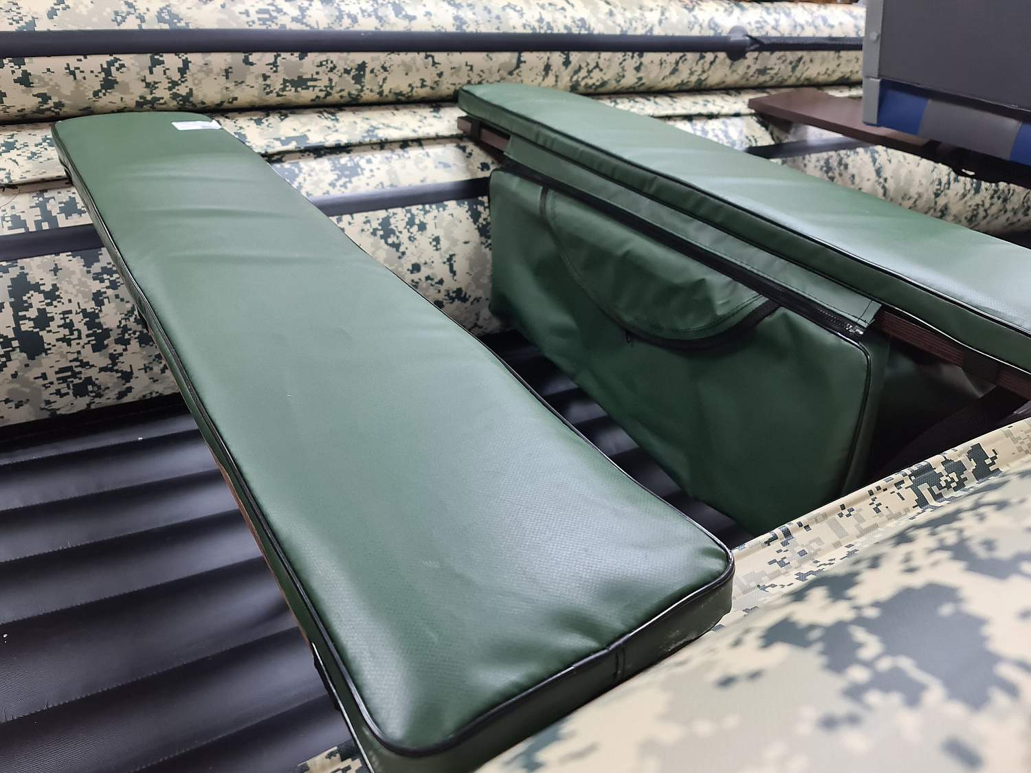 КОМПЛЕКТ МЯГКИХ НАКЛАДОК С СУМКОЙ ДЛЯ ЛОДОК 110Х20 ЗЕЛЕНЫЙ в Орехово-Зуево